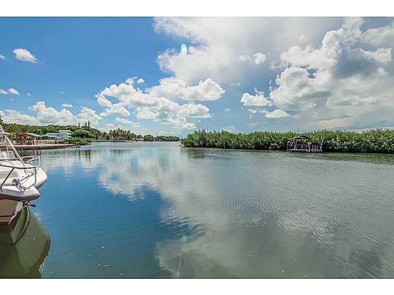 BUTTONWOOD SHORES - Residential