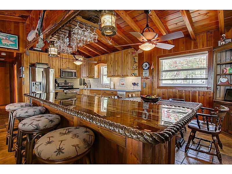 BUTTONWOOD SHORES - Residential