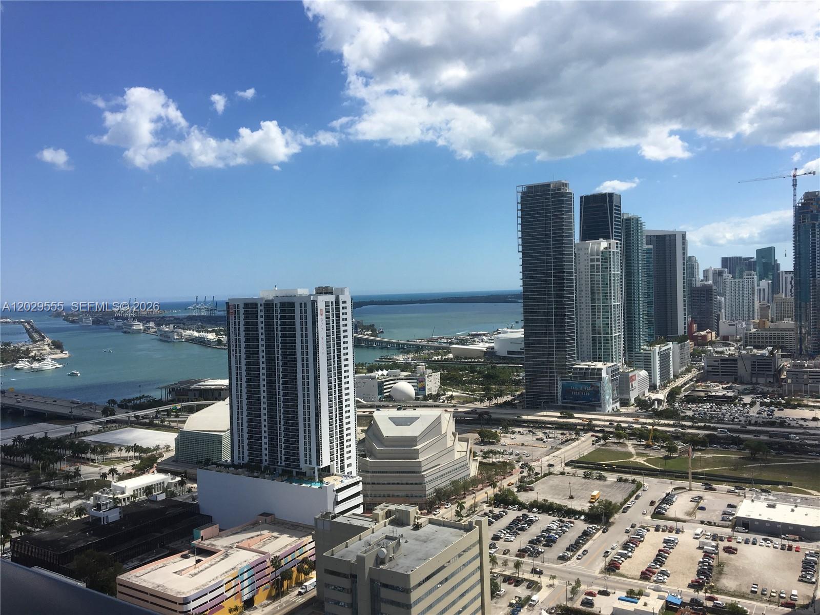CANVAS CONDO - Residential Lease