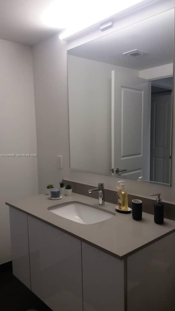 CANVAS CONDO - Residential Lease