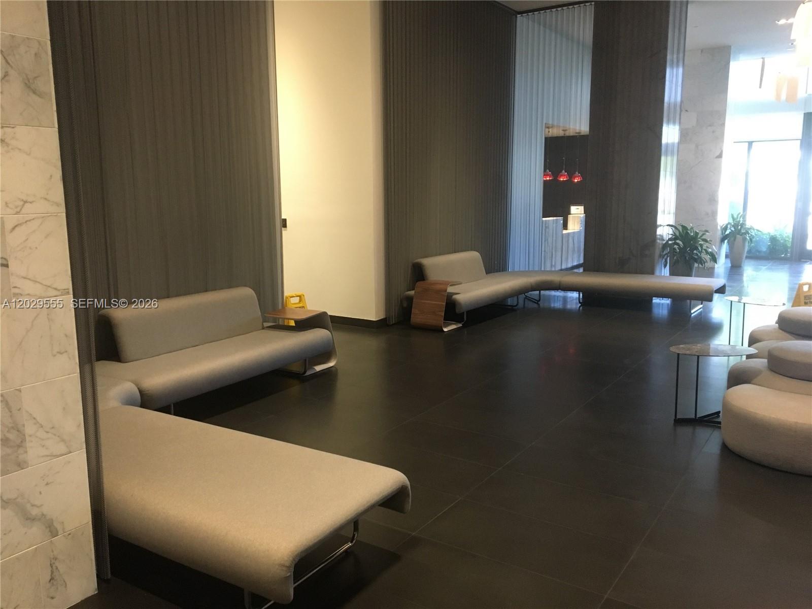 CANVAS CONDO - Residential Lease