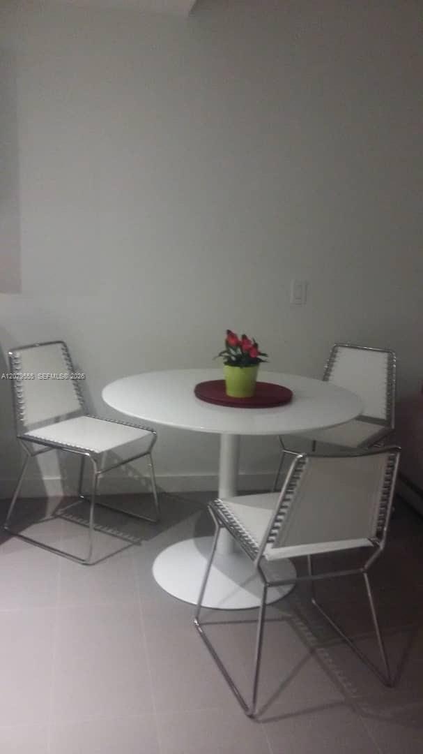 CANVAS CONDO - Residential Lease