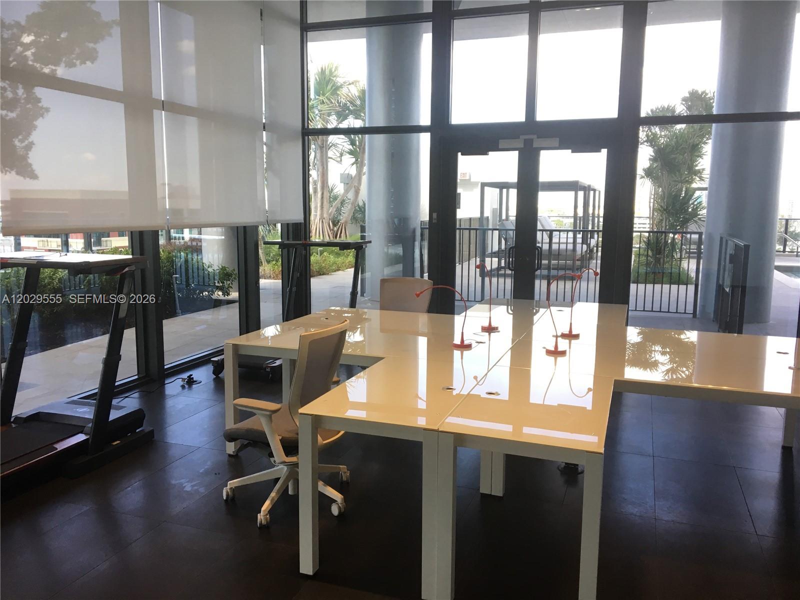 CANVAS CONDO - Residential Lease