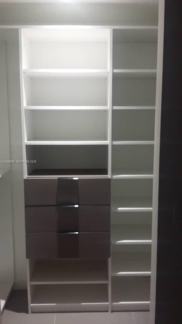 CANVAS CONDO - Residential Lease