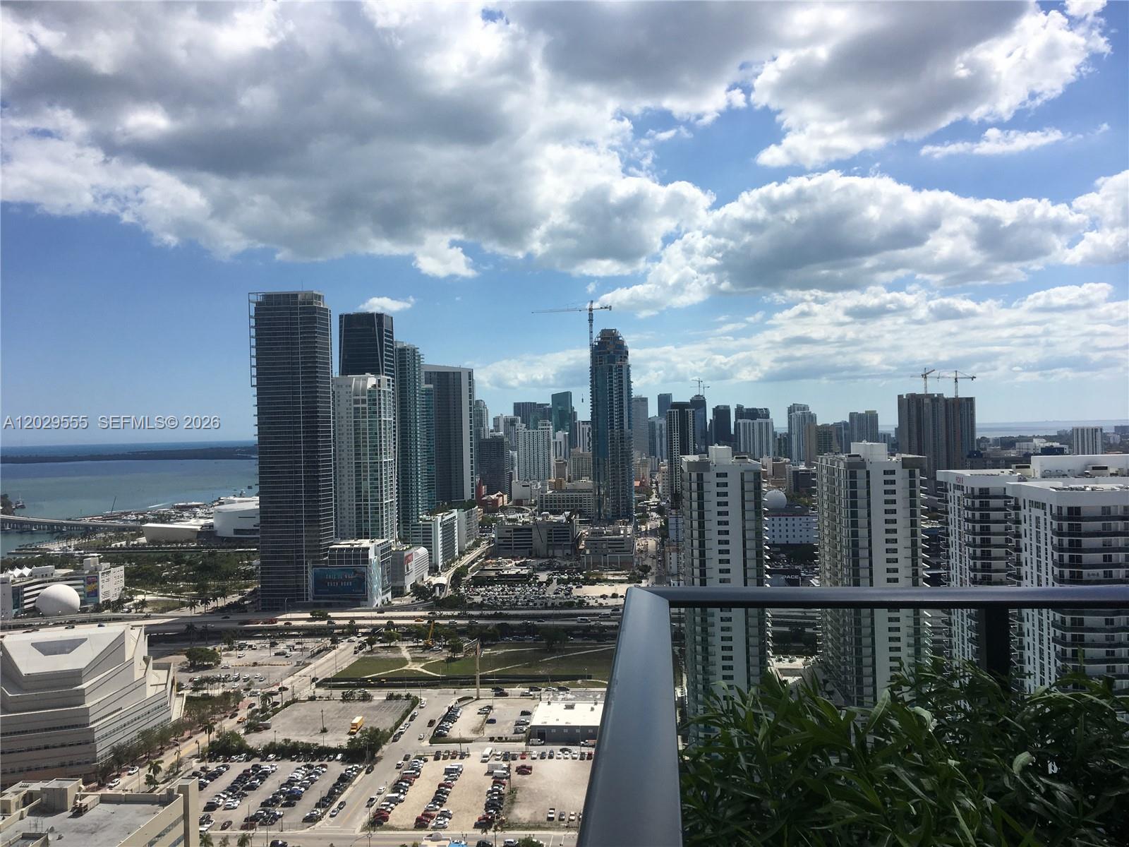 CANVAS CONDO - Residential Lease