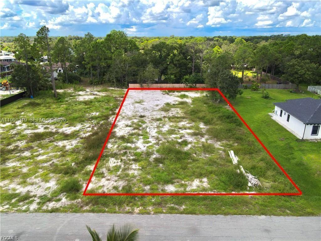 LEHIGH ACRES - Land
