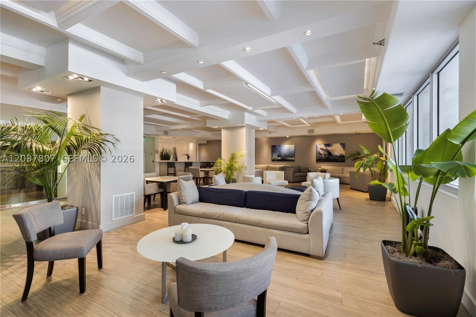 THE DECOPLAGE CONDO - Residential Lease