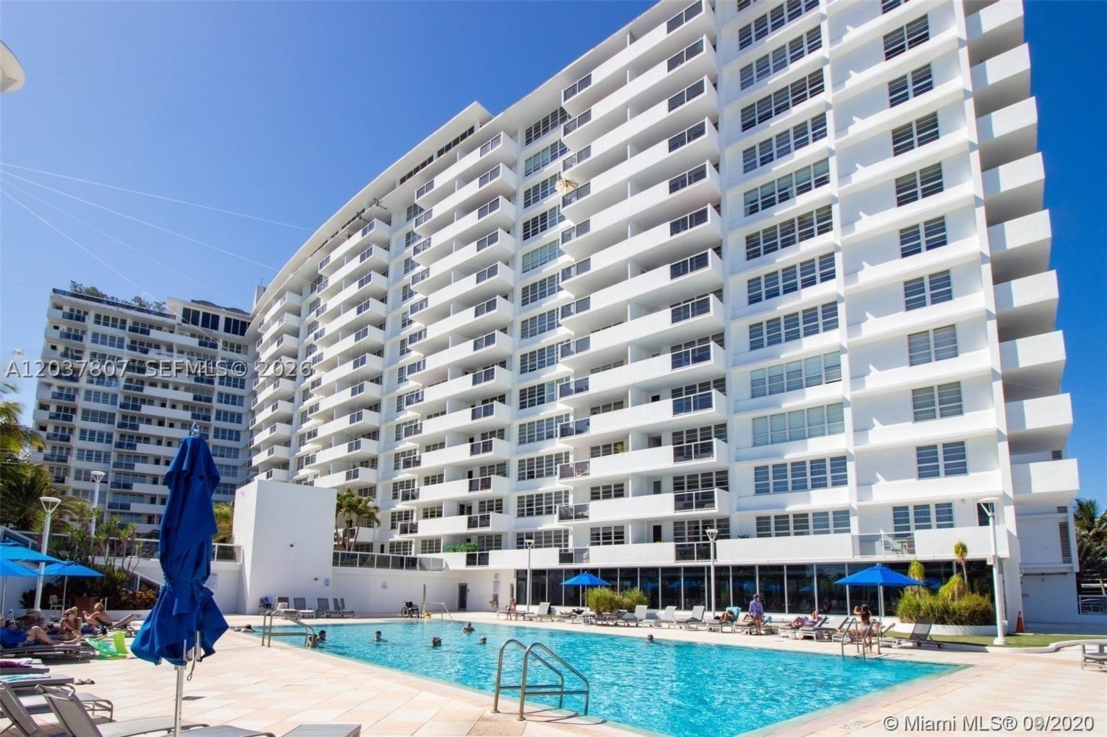 THE DECOPLAGE CONDO - Residential Lease