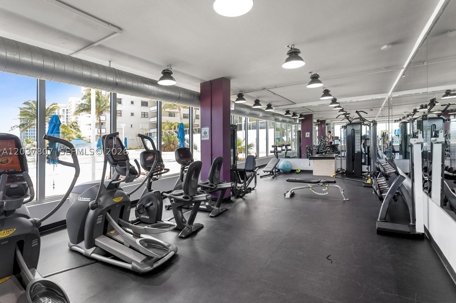 THE DECOPLAGE CONDO - Residential Lease