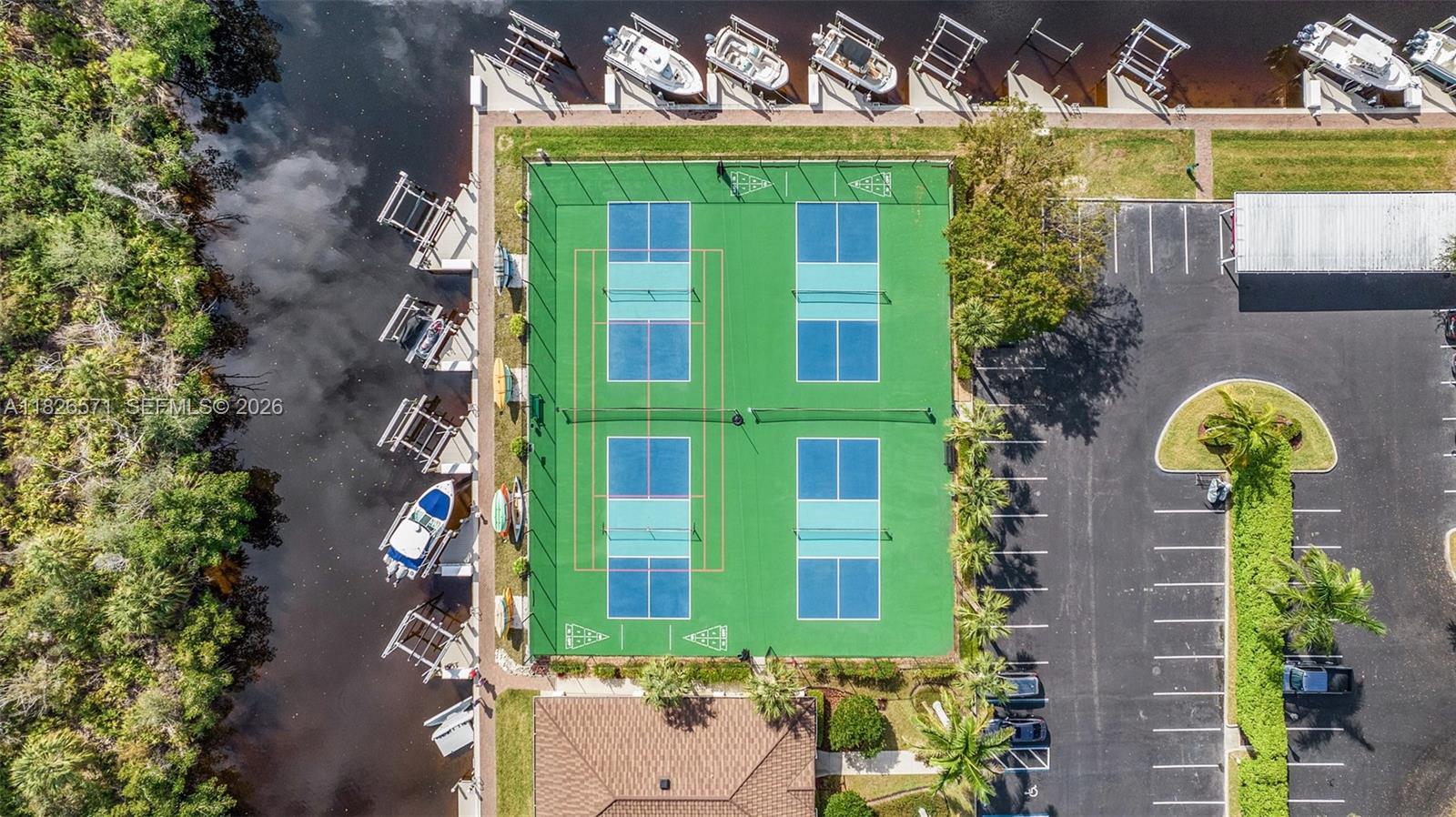 ISLAND COVE OF CAPE CORAL - Residential