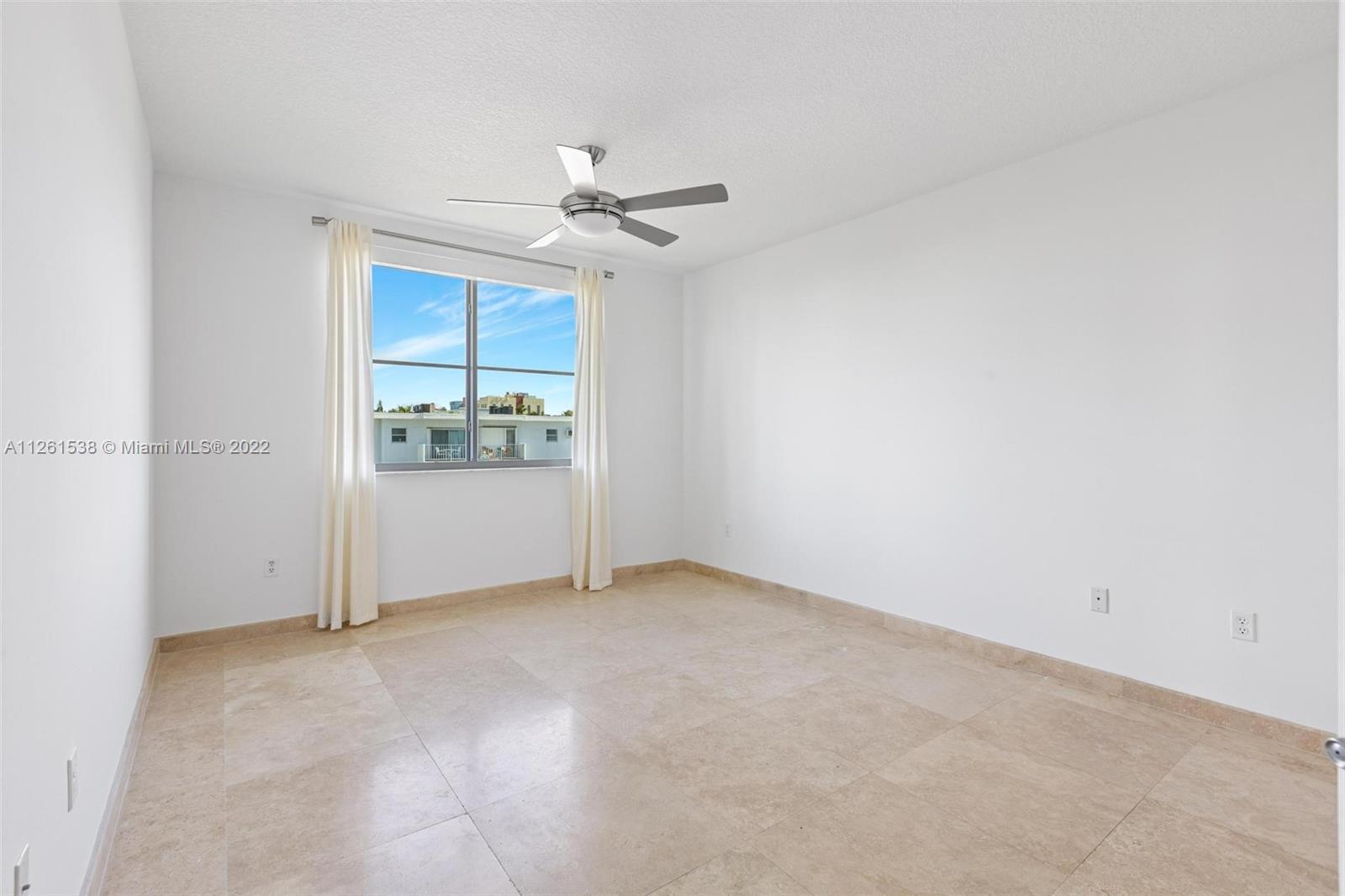 THE COSMOPOLITAN RESIDENC - Residential Lease
