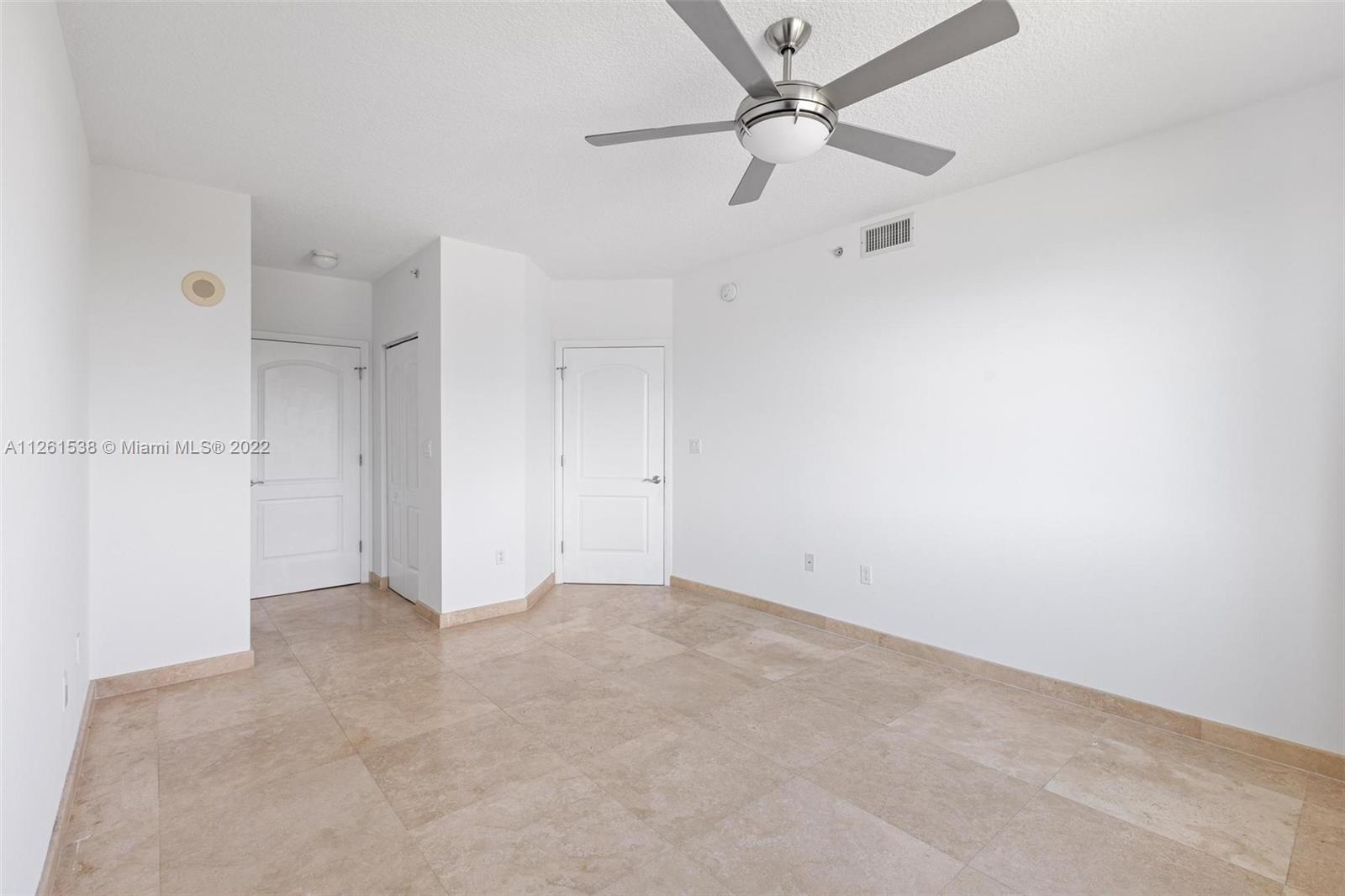 THE COSMOPOLITAN RESIDENC - Residential Lease