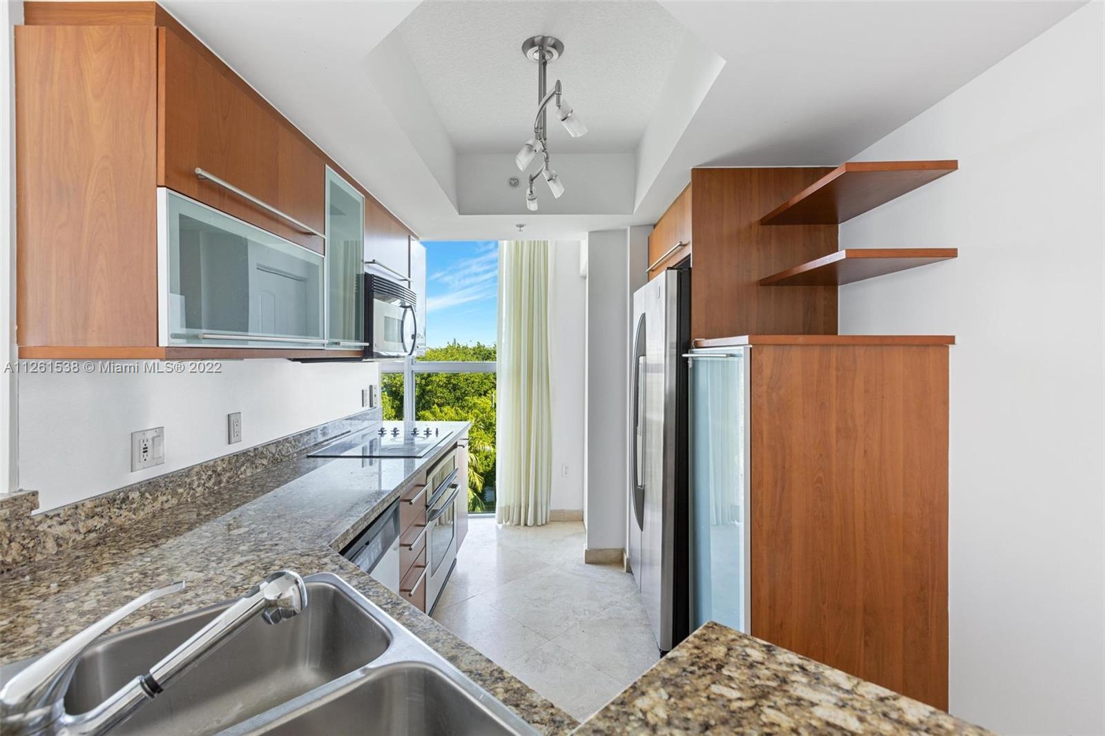 THE COSMOPOLITAN RESIDENC - Residential Lease