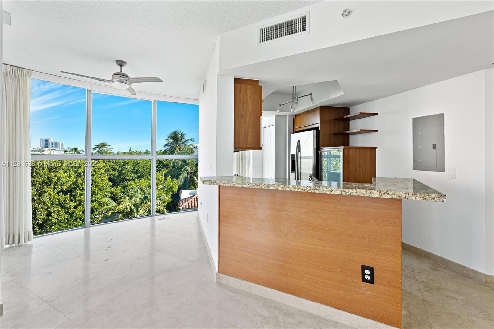 THE COSMOPOLITAN RESIDENC - Residential Lease