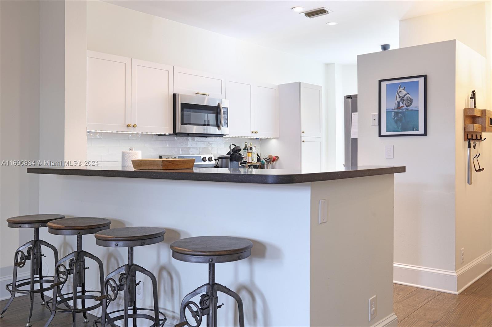 PARKSIDE VILLAS 2 CONDO - Residential