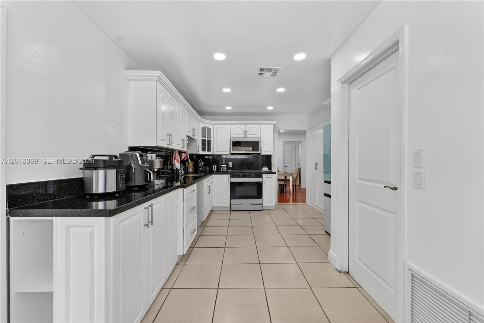 SUNRISE GOLF VILLAGE SEC - Residential