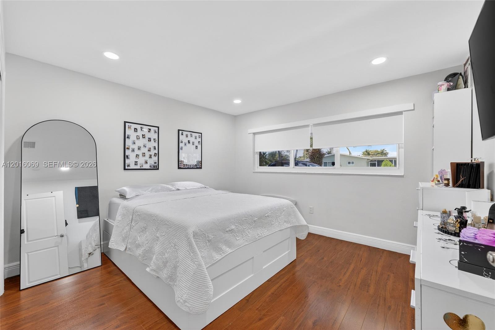 SUNRISE GOLF VILLAGE SEC - Residential