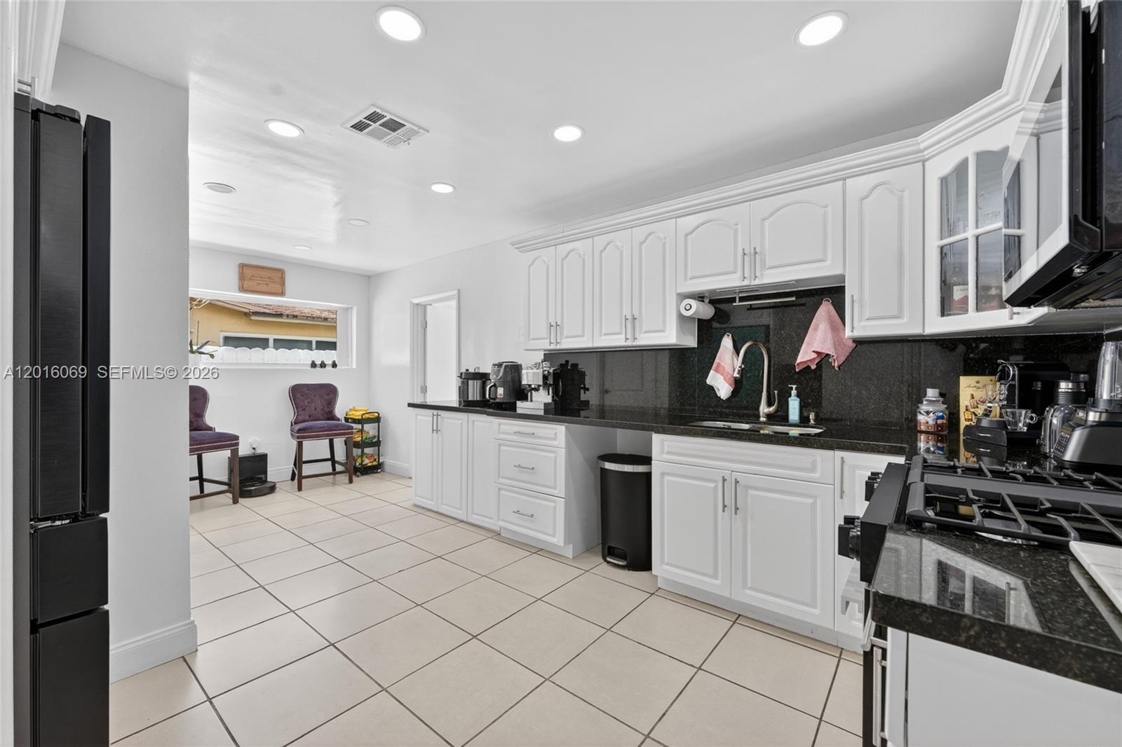 SUNRISE GOLF VILLAGE SEC - Residential