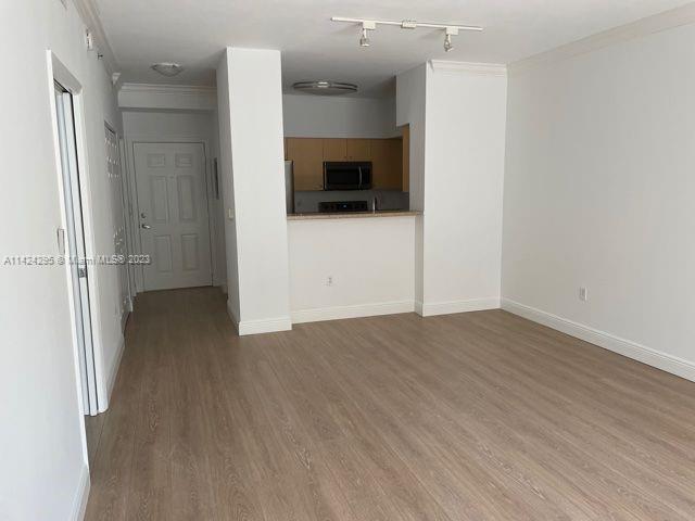 MONTECITO PALM BEACH COND - Residential Lease