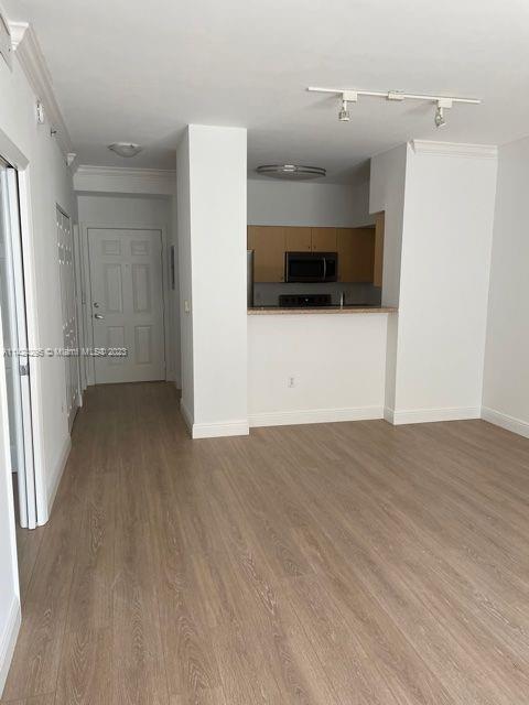 MONTECITO PALM BEACH COND - Residential Lease