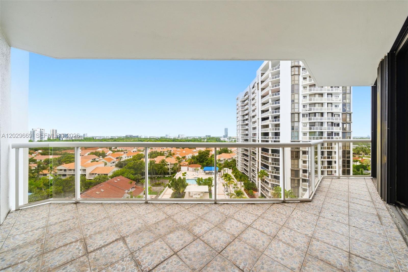 PORTSVIEW @ THE WATERWAYS - Residential