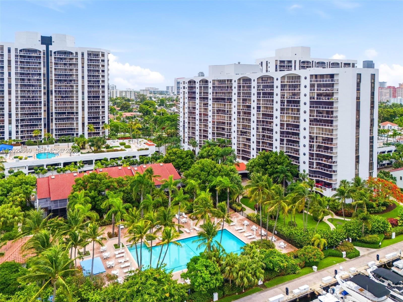 PORTSVIEW @ THE WATERWAYS - Residential