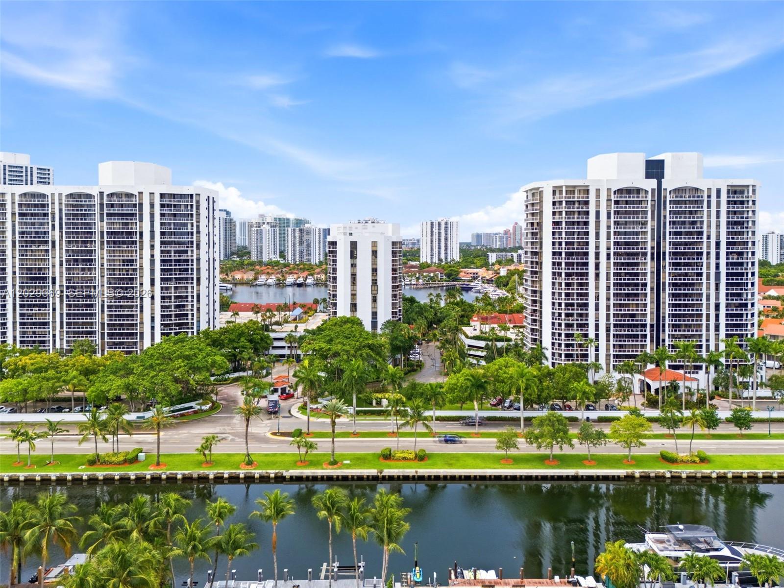PORTSVIEW @ THE WATERWAYS - Residential