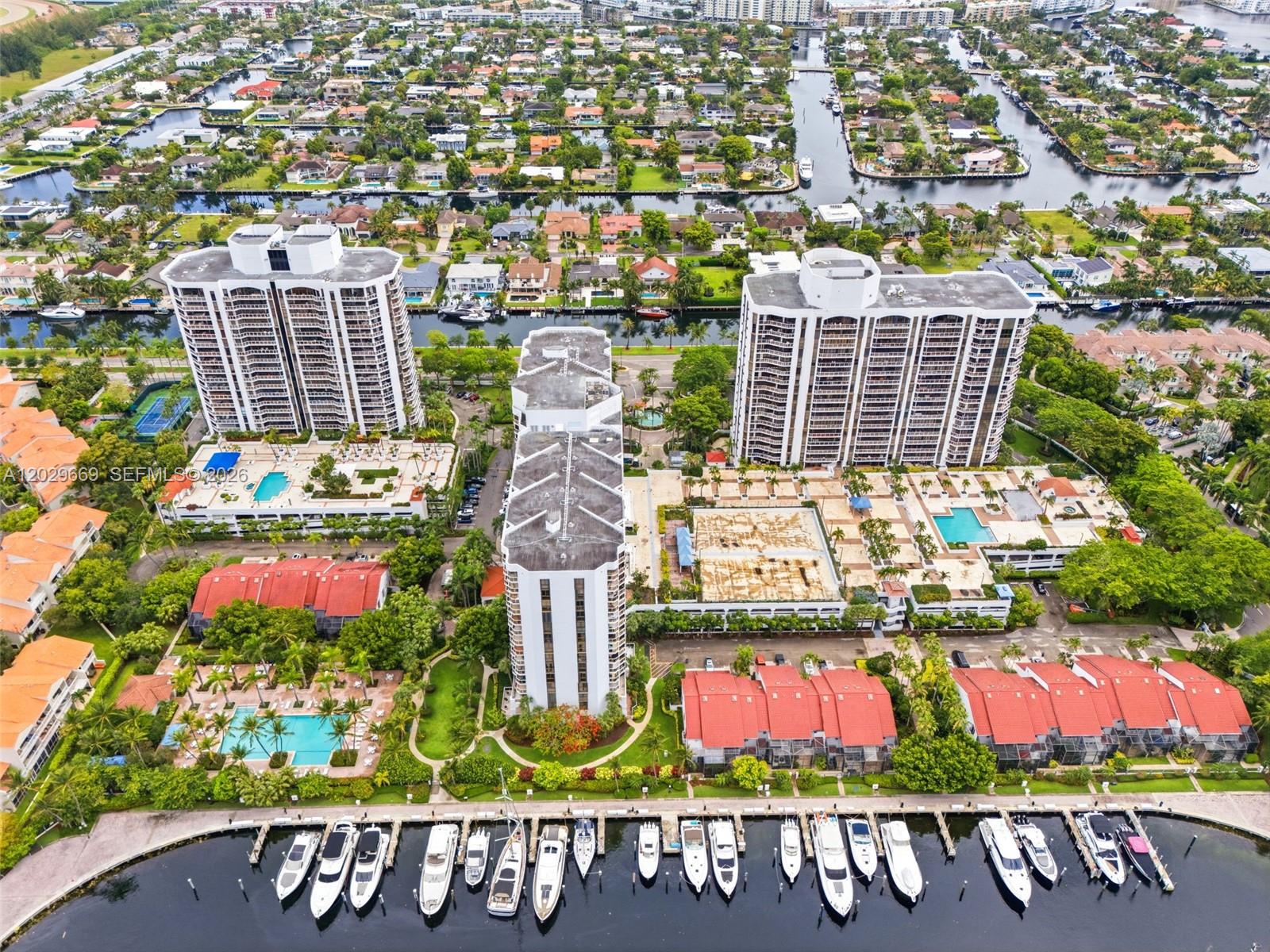 PORTSVIEW @ THE WATERWAYS - Residential