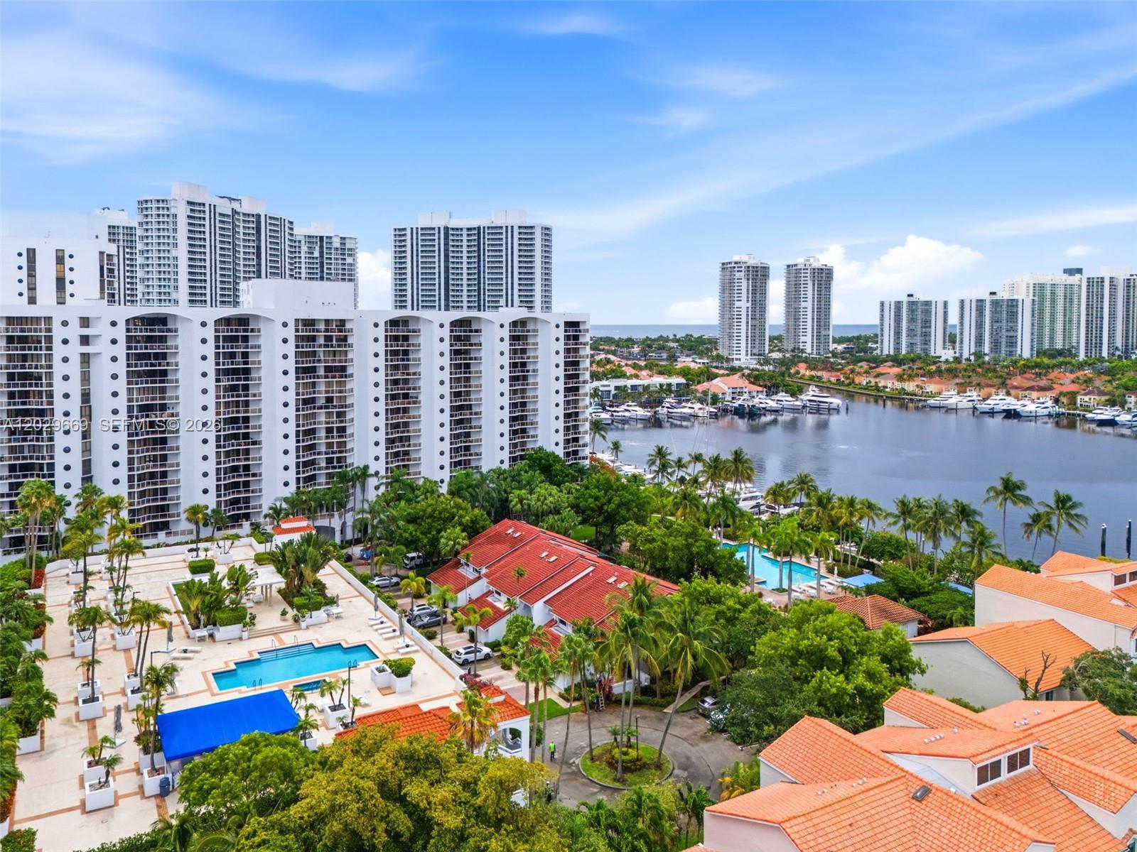 PORTSVIEW @ THE WATERWAYS - Residential