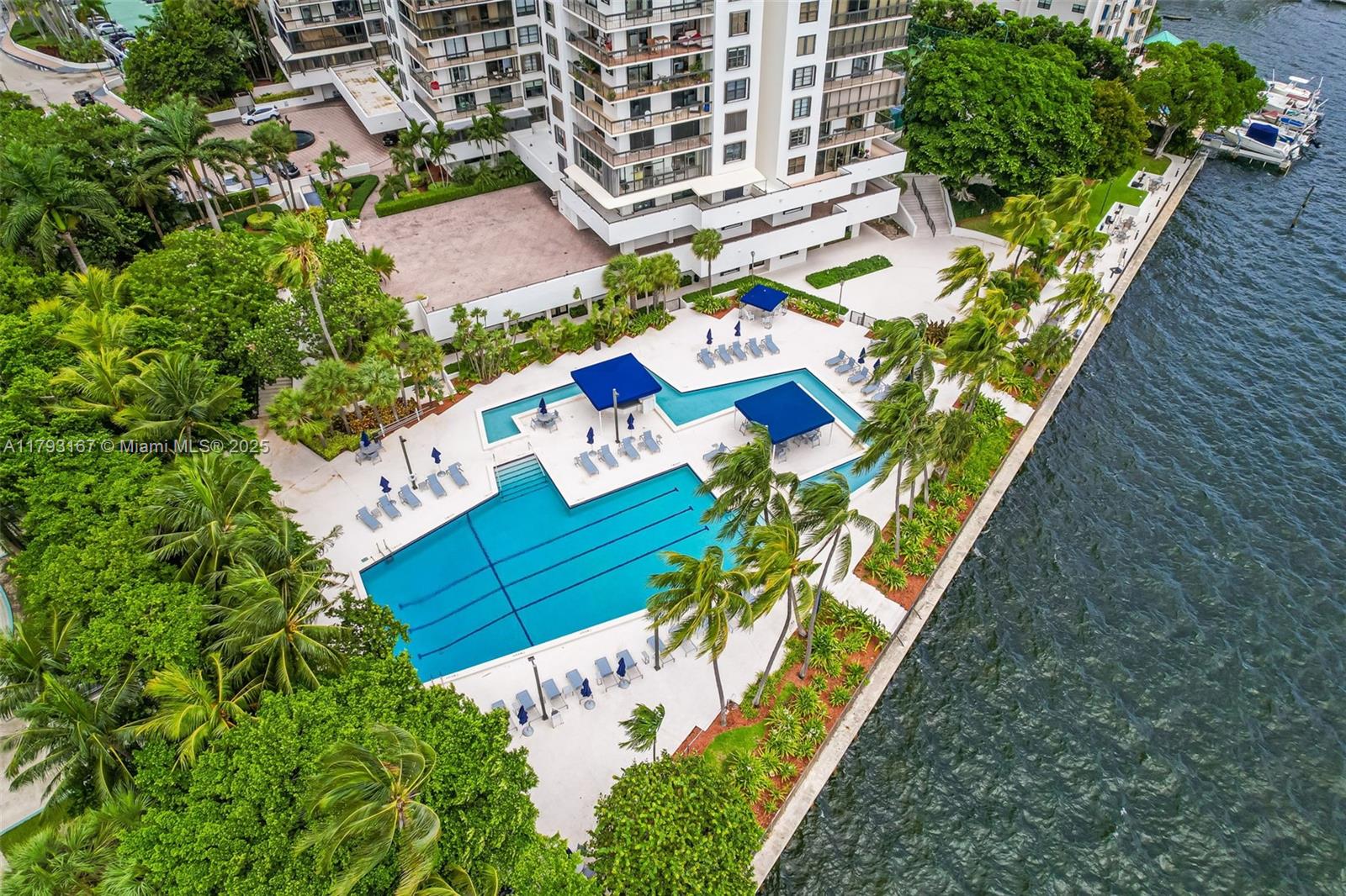 BRICKELL BAY CLUB CONDO - Residential Lease