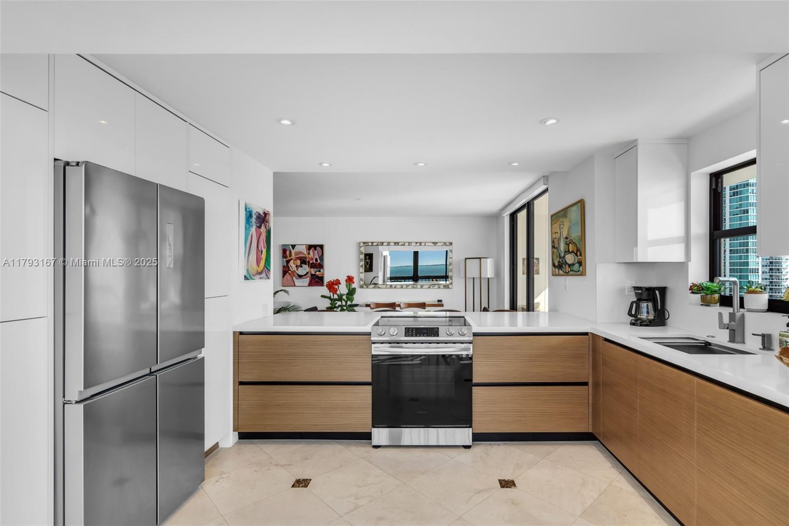 BRICKELL BAY CLUB CONDO - Residential Lease