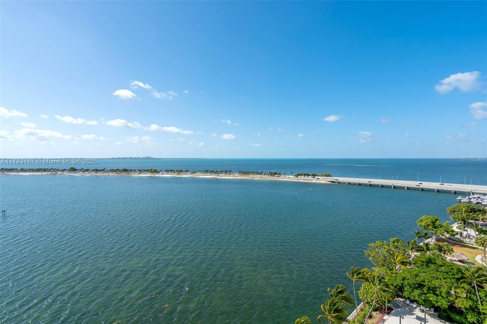 BRICKELL BAY CLUB CONDO - Residential Lease