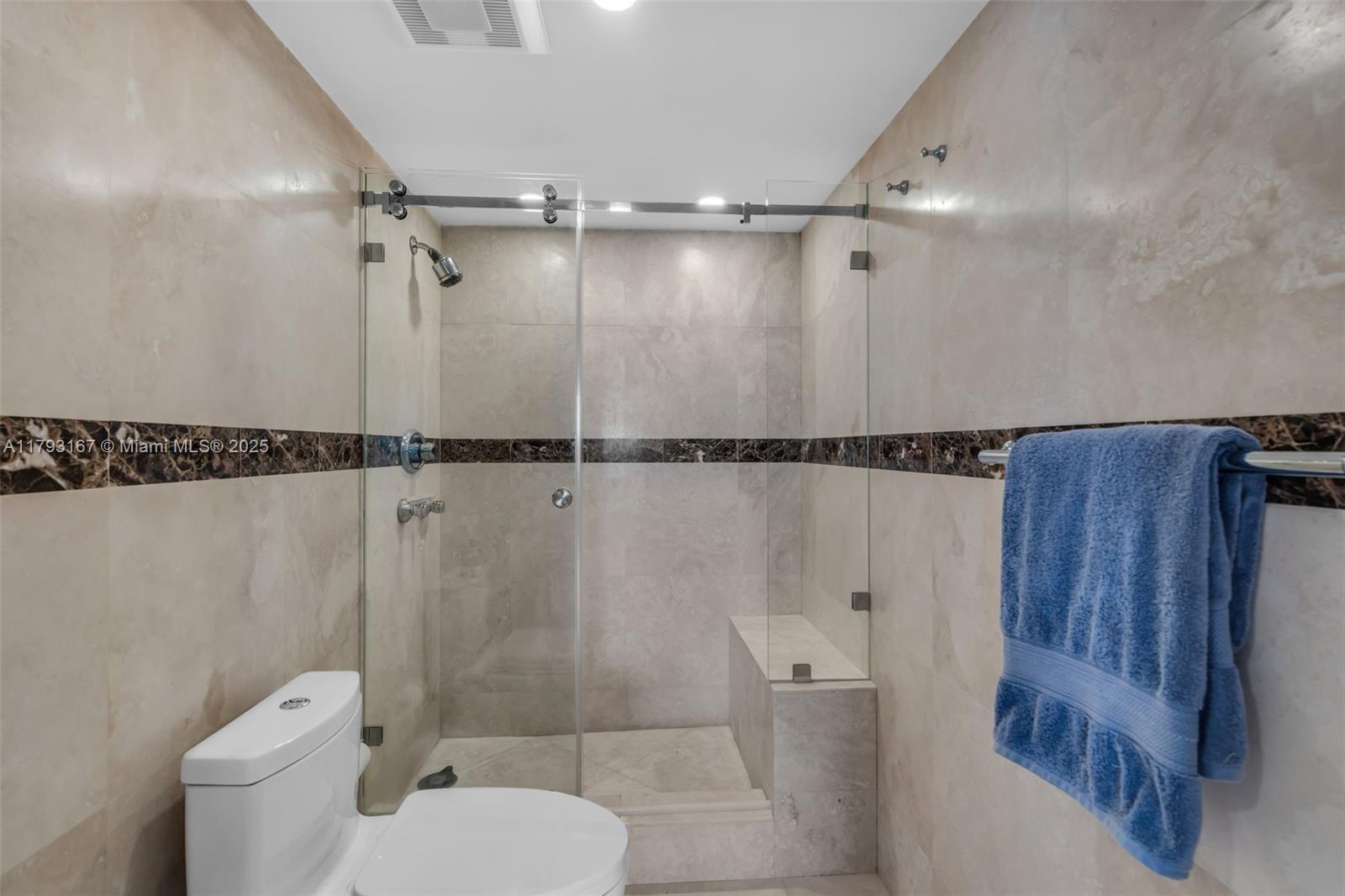 BRICKELL BAY CLUB CONDO - Residential Lease