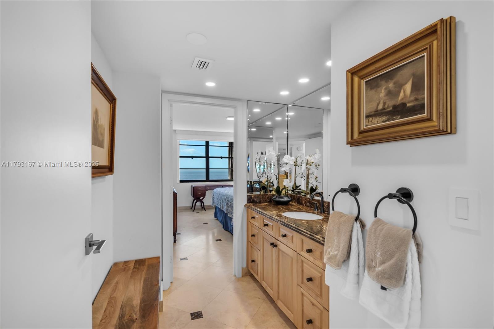BRICKELL BAY CLUB CONDO - Residential Lease
