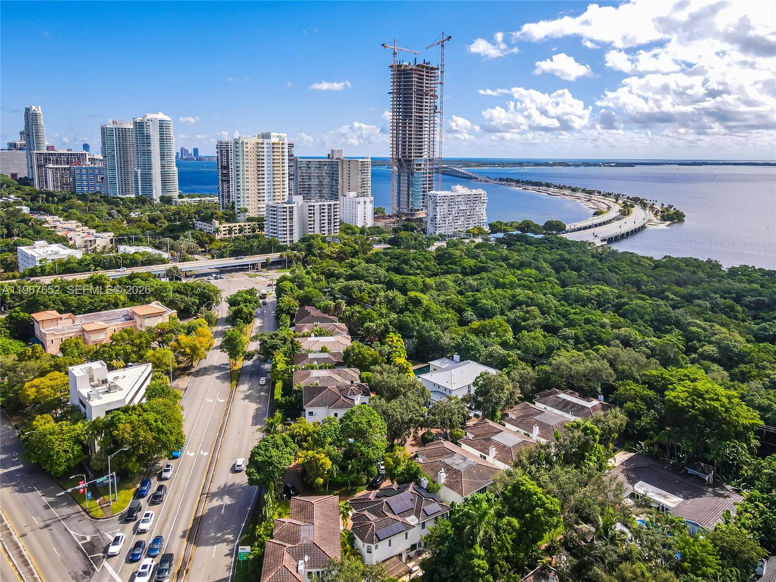VILLAS DE VIZCAYA - Residential