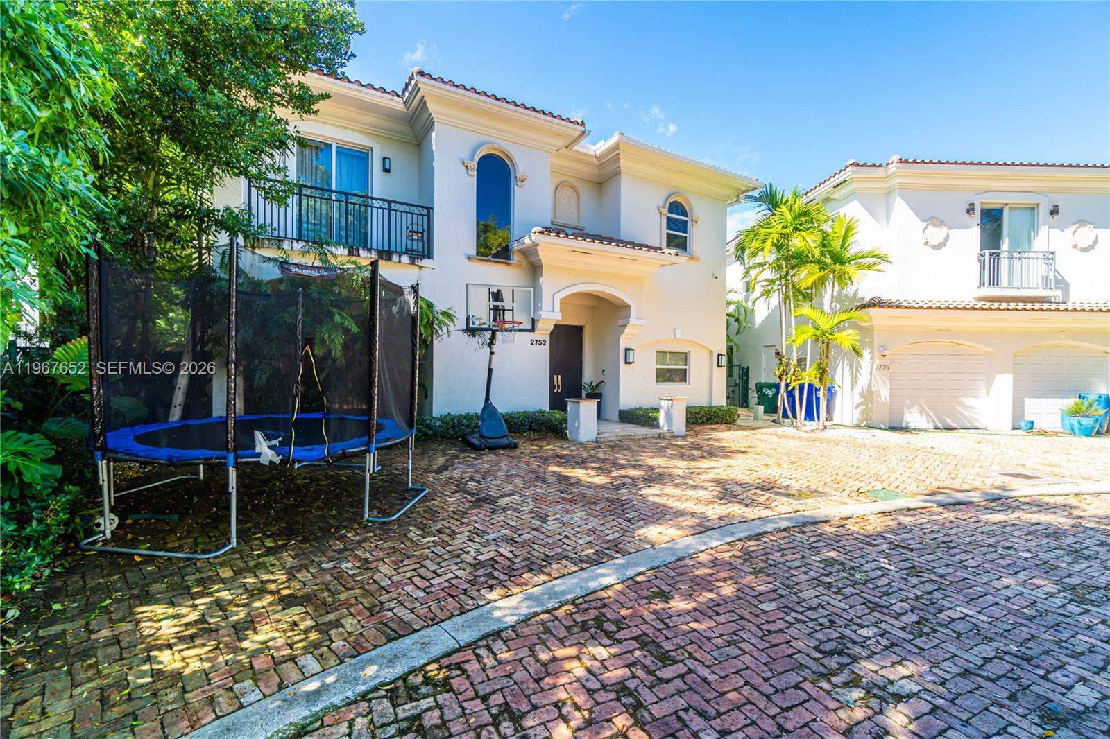 VILLAS DE VIZCAYA - Residential