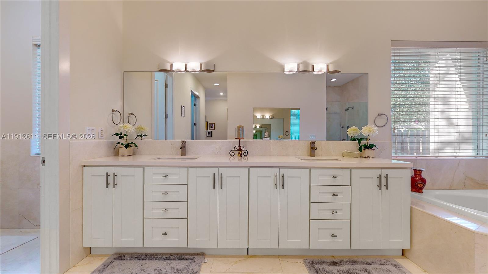 OAK RIDGE FALLS THIRD ADD - Residential