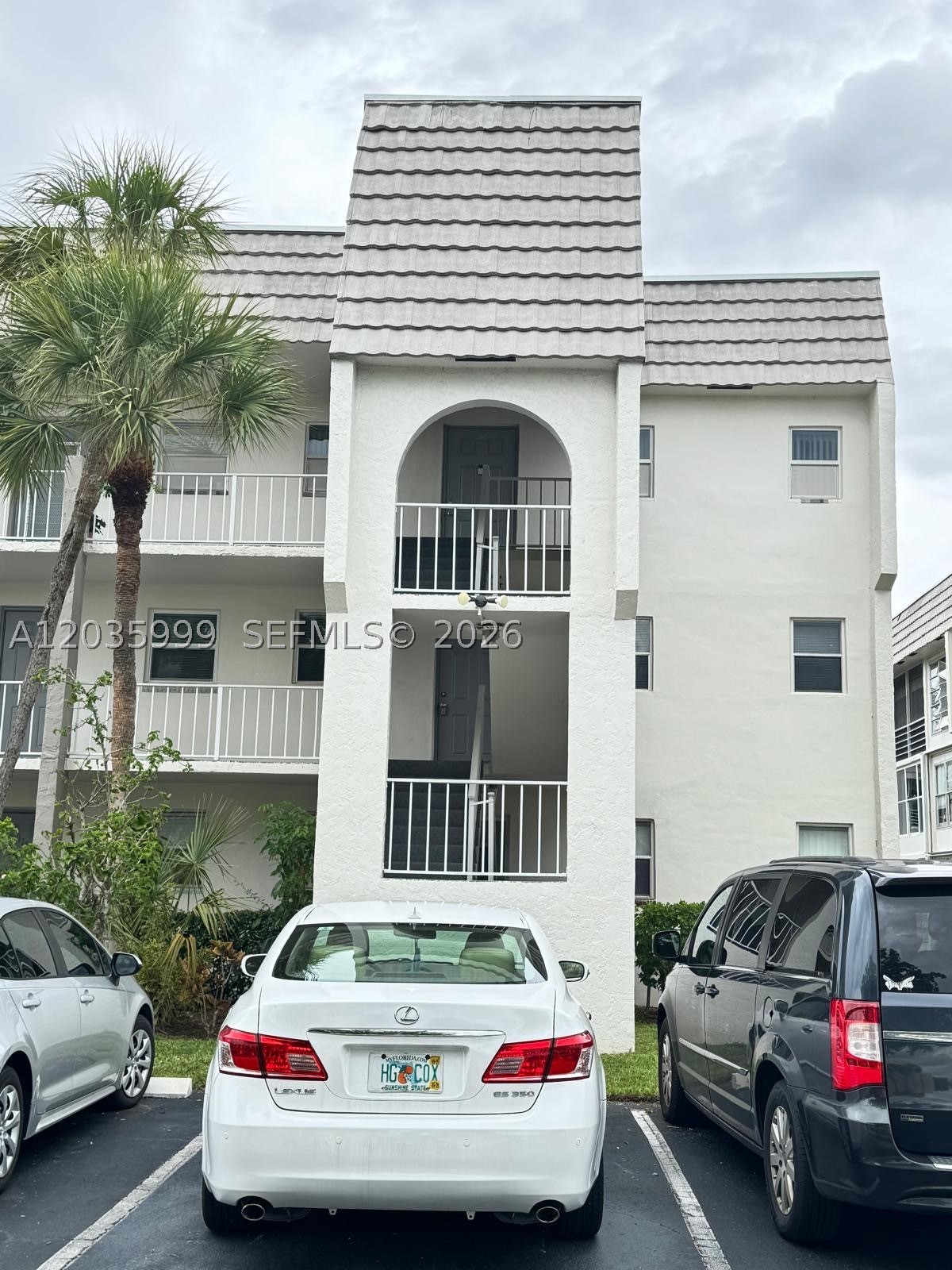 SUNRISE LAKES 55 CONDO - Residential Lease