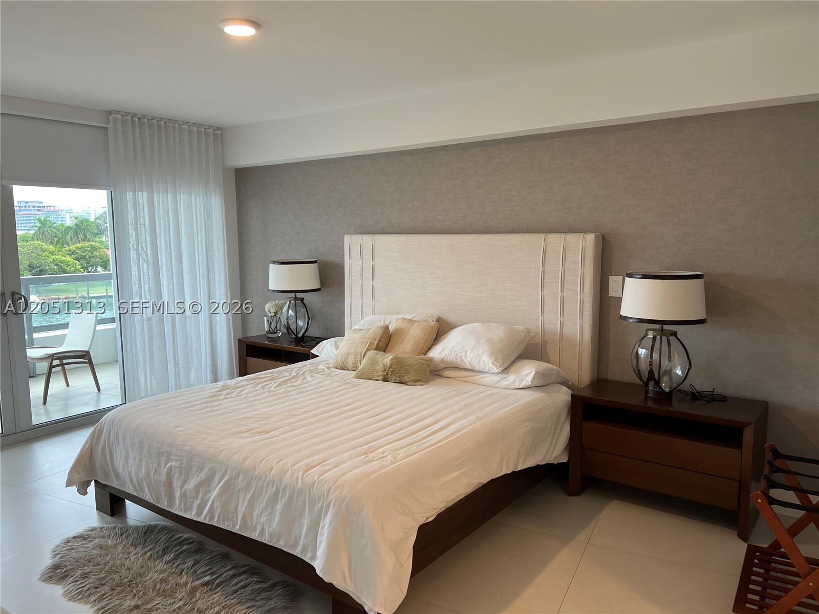 THE IVORY RESIDENCE CONDO - Residential Lease