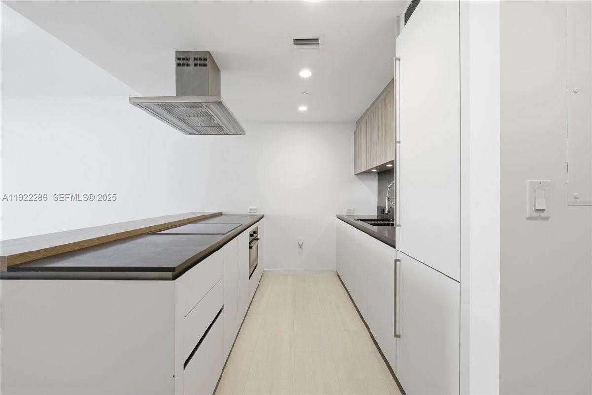 BRICKELL FLATIRON CONDO - Residential