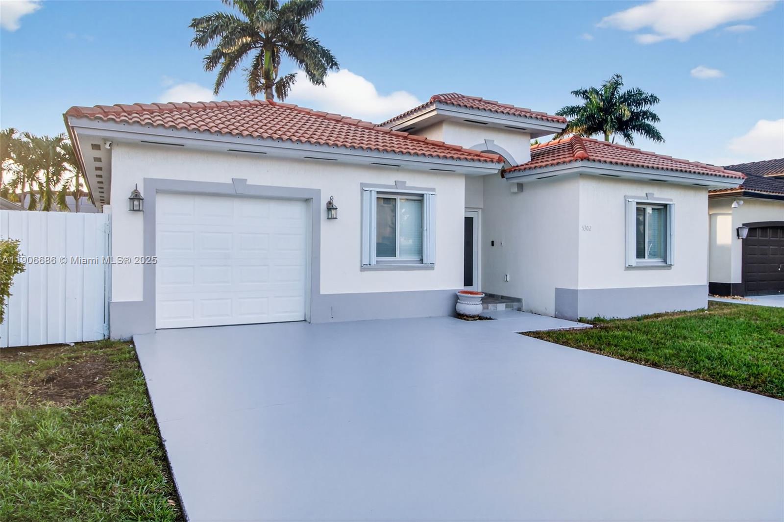 JUSTIN GARDENS - Residential