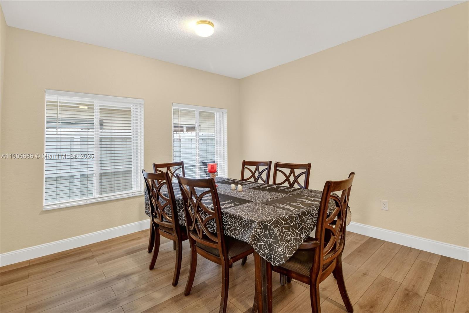 JUSTIN GARDENS - Residential