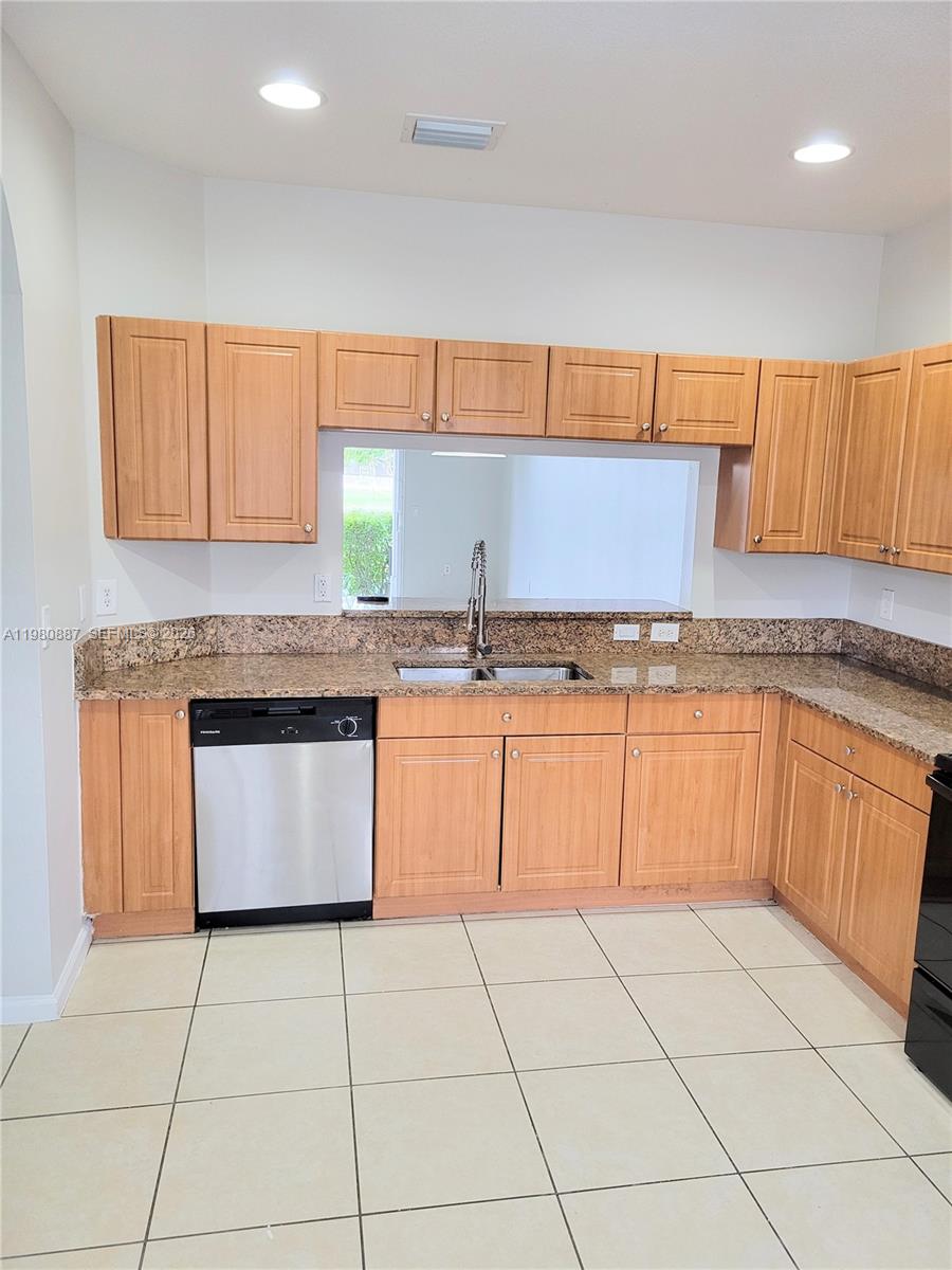 TUSCANY NO 2 CONDO - Residential