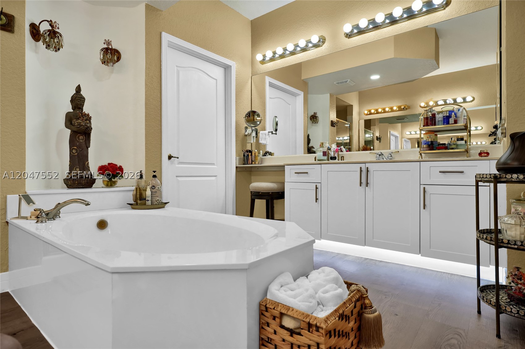 CAPTIVA CONDO D - Residential