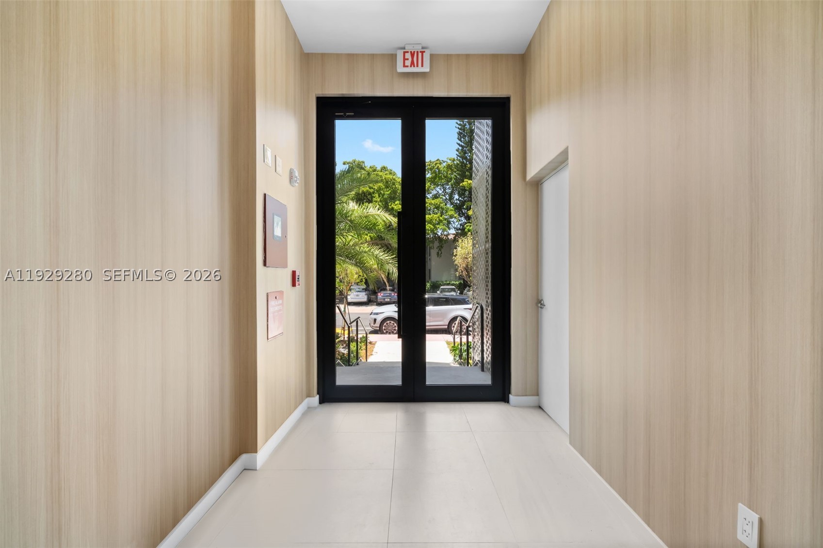 BISCAYNE BCH SUB - Residential