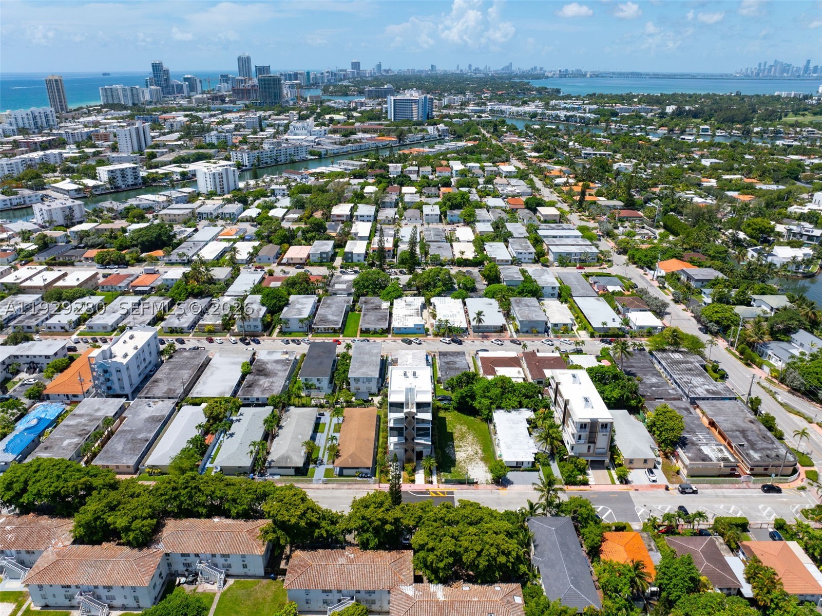 BISCAYNE BCH SUB - Residential