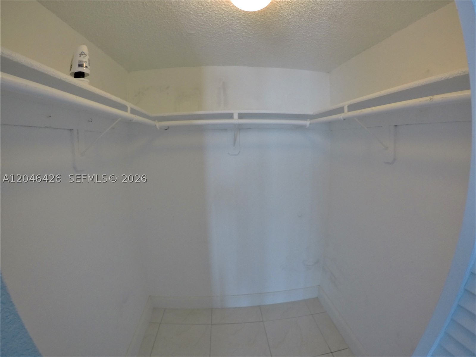 ISLAND SHORES CONDO - Residential Lease