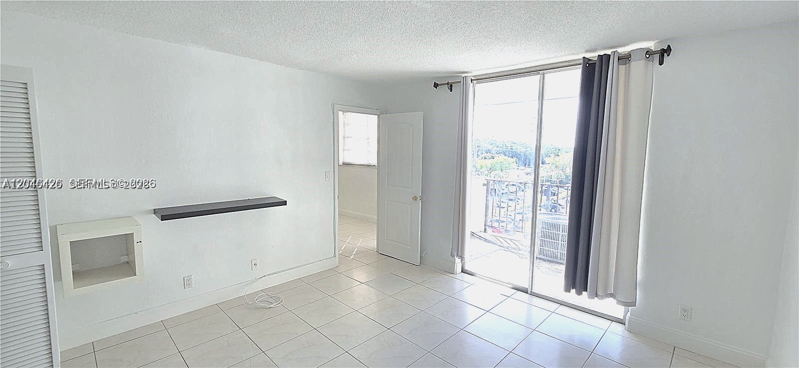 ISLAND SHORES CONDO - Residential Lease