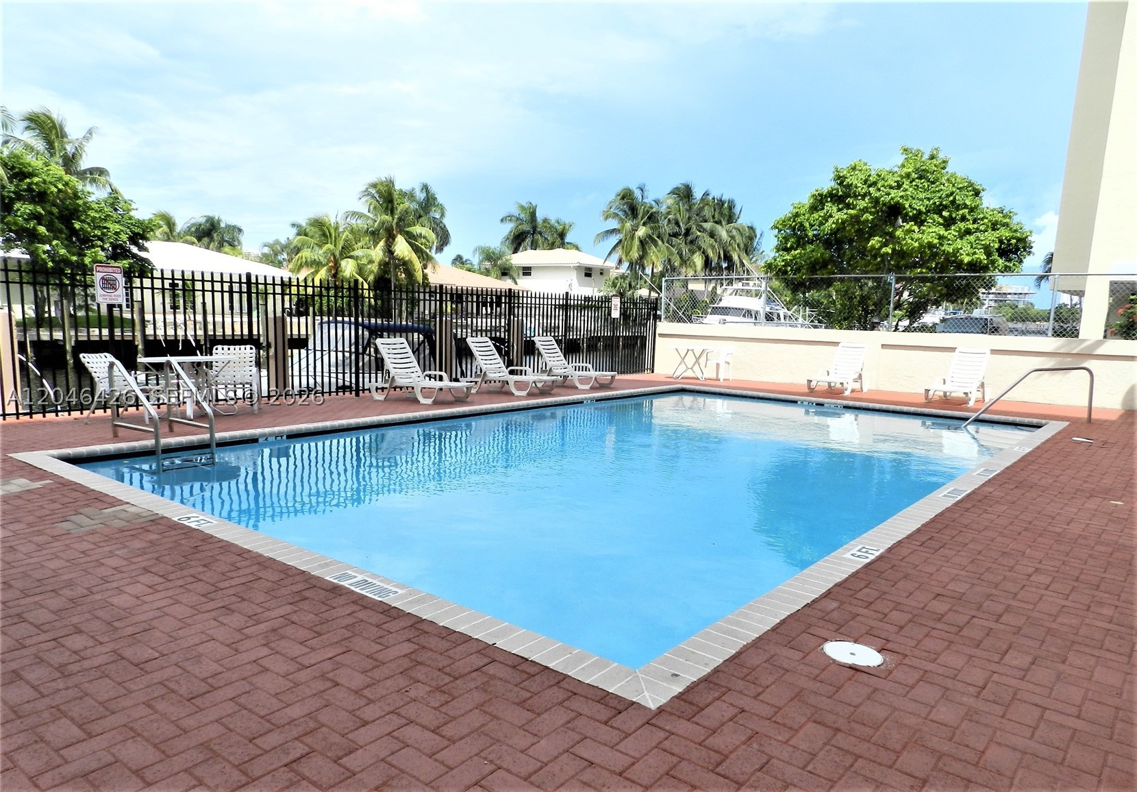 ISLAND SHORES CONDO - Residential Lease