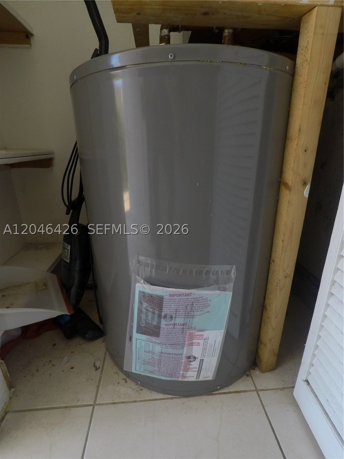 ISLAND SHORES CONDO - Residential Lease